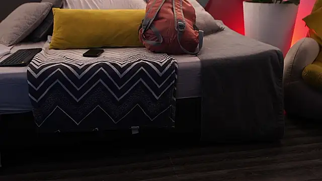 Ariaa Isabell online show from March 3, 6:25 pm