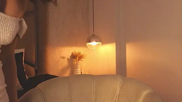 Snapshot of scarlethlux chatting on December 20, 12:07 am scarlethlux online show from December 20, 12:07 am