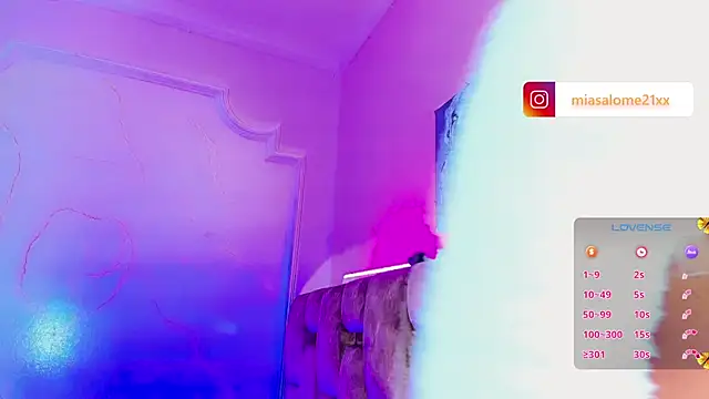 Snapshot of LADY-HOT-SEXY- chatting on December 4, 9:01 pm LADY-HOT-SEXY- online show from December 4, 9:01 pm