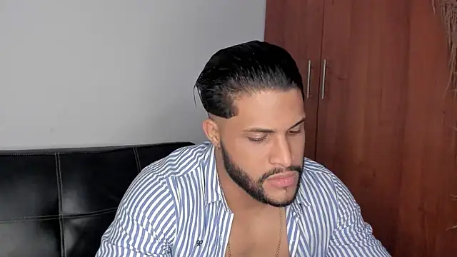 Pier Simons online show from November 16, 7:47 am