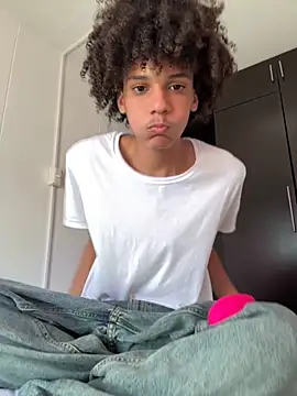 Max Rain online show from September 17, 8:10 pm