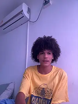 Max Rain online show from October 21, 5:13 pm