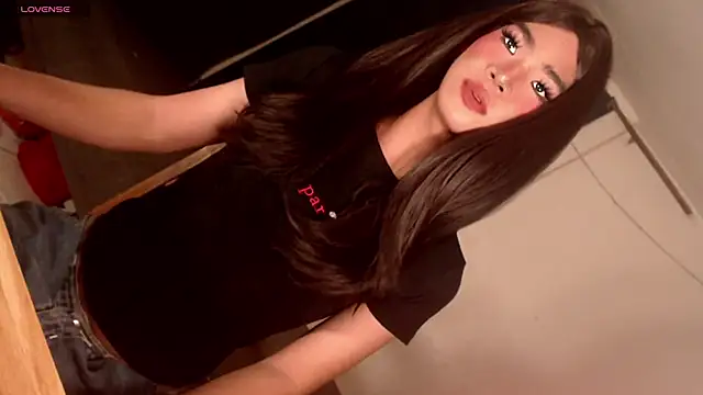 Snapshot of Sasha_blade chatting on March 24, 7:52 pm Sasha blade online show from March 24, 7:52 pm