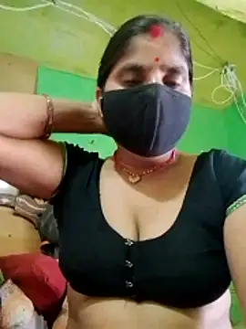 Snapshot of Suhani_cuty chatting on November 3, 7:53 am Suhani cuty online show from November 3, 7:53 am