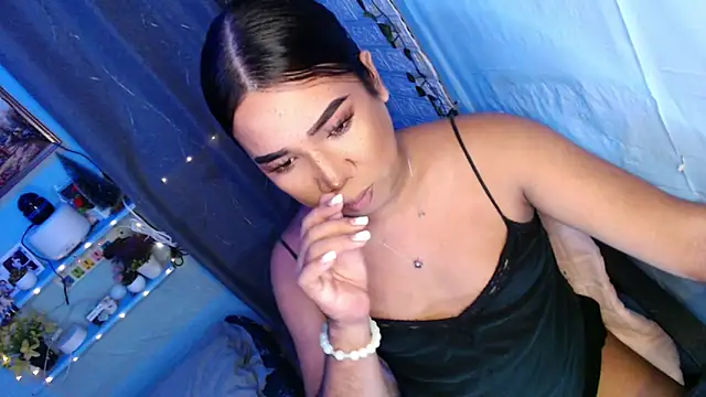 Snapshot of Hot_JennyCum chatting on January 16, 5:06 pm Hot JennyCum online show from January 16, 5:06 pm