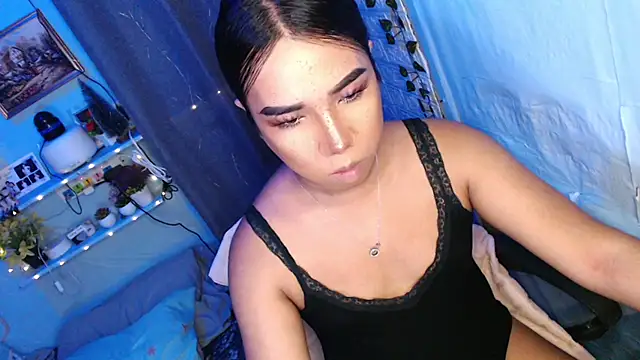 Snapshot of Hot_JennyCum chatting on January 18, 3:21 am Hot JennyCum online show from January 18, 3:21 am