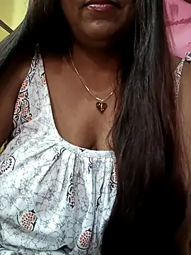 Snapshot of Bhanu-Sharma chatting on October 13, 4:56 am Bhanu-Sharma online show from October 13, 4:56 am