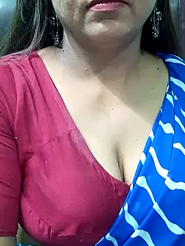 Snapshot of Bhanu-Sharma chatting on July 14, 5:23 am Bhanu-Sharma online show from July 14, 5:23 am