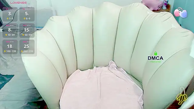 Rose Rosemary online show from July 7, 1:19 am