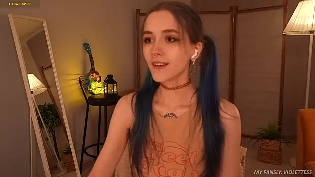 violetesa online show from October 24, 11:06 am