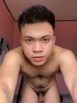 Snapshot of JerichoGutierez chatting on February 17, 5:04 am JerichoGutierez online show from February 17, 5:04 am