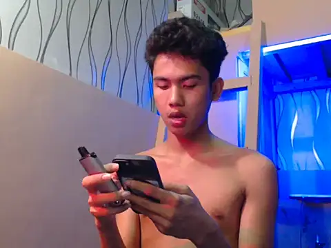 Demure Asian143 online show from September 29, 8:19 am