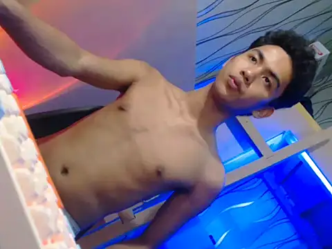 Demure Asian143 online show from October 5, 3:43 pm