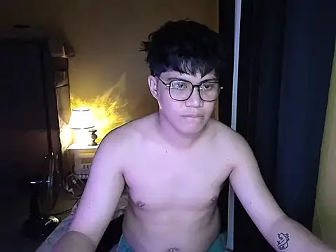 Lowel Smith online show from September 21, 2:40 pm