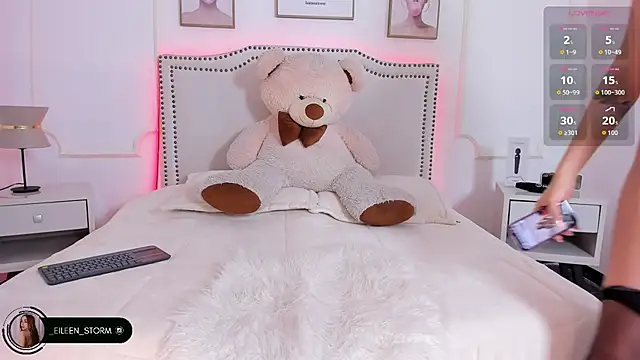 Eileen storm online show from December 2, 8:37 pm