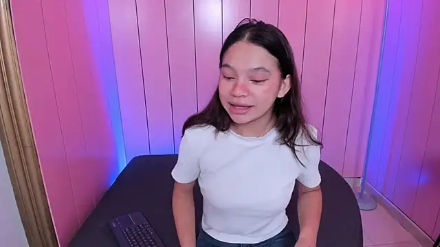 Laurent Scott  online show from October 22, 12:05 pm