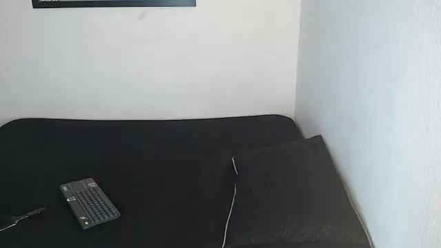 Snapshot of Robisson_zack chatting on March 24, 6:35 pm Robisson zack online show from March 24, 6:35 pm