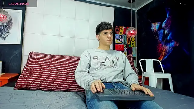 Matteo12  online show from September 13, 4:01 am