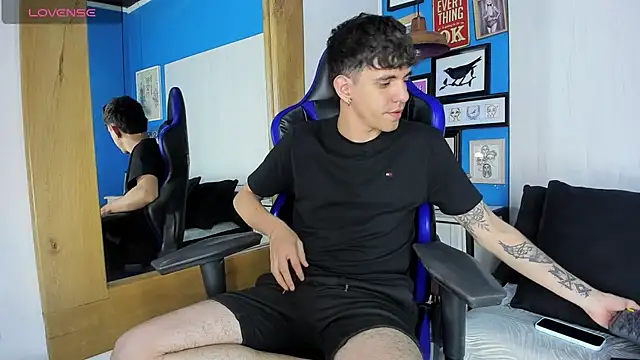 Matteo12  online show from September 15, 5:13 pm