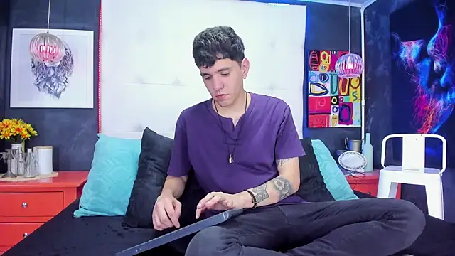 Matteo12  online show from October 21, 4:02 am