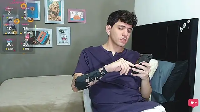 Snapshot of Matteo12_ chatting on June 2, 4:14 am Matteo12 online show from June 2, 4:14 am
