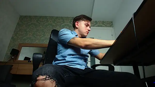 FelixStarkk online show from October 17, 4:04 am