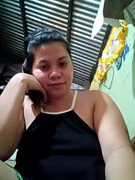 Snapshot of phoenix_1994 chatting on December 15, 8:13 pm phoenix 1994 online show from December 15, 8:13 pm