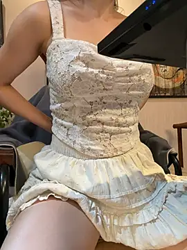 Linh 2004 online show from July 8, 7:13 am