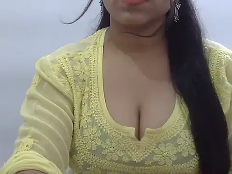 LIYO  online show from June 26, 7:46 am
