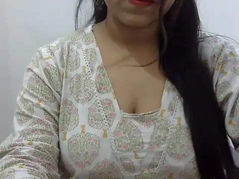 LIYO  online show from July 10, 10:51 am