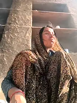 Hot raaani online show from December 23, 3:26 am