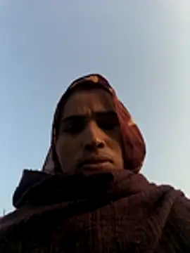 Hot raaani online show from January 8, 11:12 am