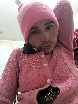 Hot raaani online show from January 13, 3:17 pm