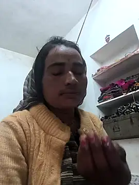 Hot raaani online show from February 1, 12:31 am