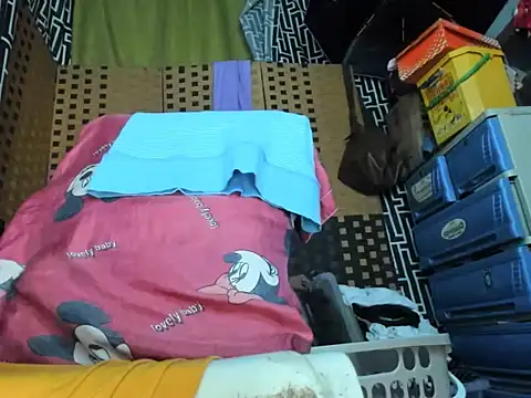 ImYourFantasyTs online show from November 17, 1:39 pm