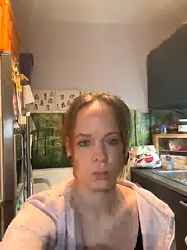 Snapshot of SexyMilf_37 chatting on October 11, 8:51 pm SexyMilf 37 online show from October 11, 8:51 pm