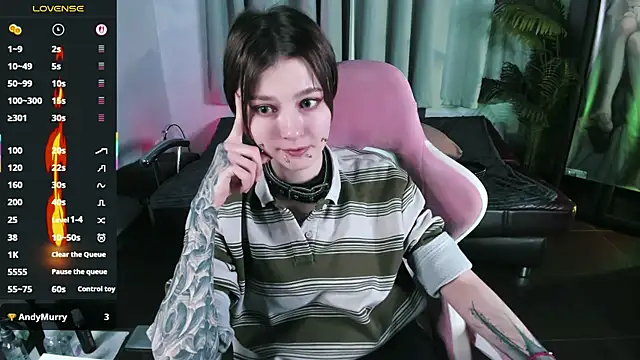 MiraVelle online show from October 20, 9:48 pm