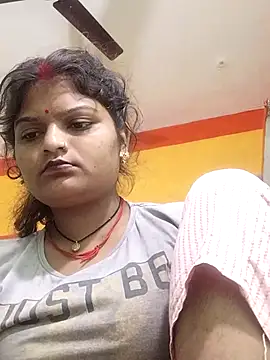 Hot mirchjii online show from October 13, 11:27 pm