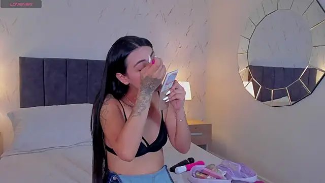 Emilly Beaumont online show from July 6, 12:57 pm