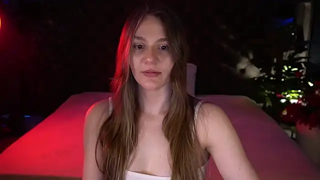 Snapshot of DiamondGoldie chatting on March 4, 8:15 pm DiamondGoldie online show from March 4, 8:15 pm