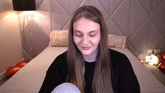 Snapshot of DiamondGoldie chatting on March 22, 8:12 pm DiamondGoldie online show from March 22, 8:12 pm