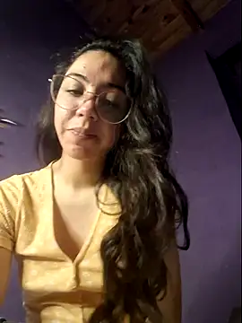 Snapshot of CieloMiel chatting on November 5, 4:34 am CieloMiel online show from November 5, 4:34 am