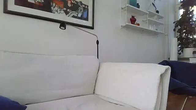 Snapshot of Boddman chatting on May 9, 9:03 am Boddman online show from May 9, 9:03 am