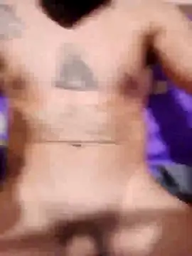 Snapshot of Golonzo1996 chatting on November 22, 10:31 pm Golonzo1996 online show from November 22, 10:31 pm