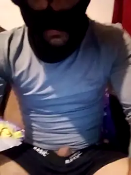 Snapshot of Golonzo1996 chatting on November 27, 8:33 pm Golonzo1996 online show from November 27, 8:33 pm