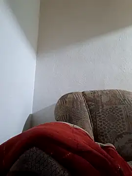 Snapshot of Golonzo1996 chatting on April 3, 7:39 am Golonzo1996 online show from April 3, 7:39 am