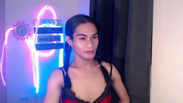 Snapshot of bellalot chatting on October 13, 3:23 pm bellalot online show from October 13, 3:23 pm