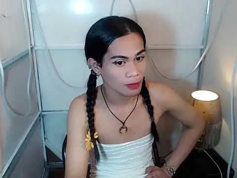 bellalot online show from February 18, 1:23 am