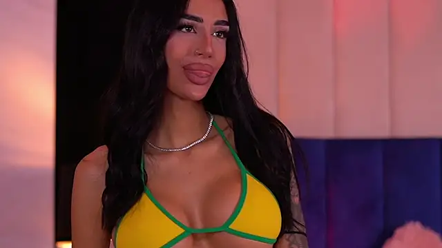 Snapshot of KimNatty chatting on December 14, 2:22 pm KimNatty online show from December 14, 2:22 pm