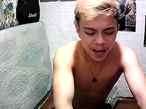 Snapshot of Pinoy_slutcummer69 chatting on November 20, 8:58 am Pinoy slutcummer69 online show from November 20, 8:58 am